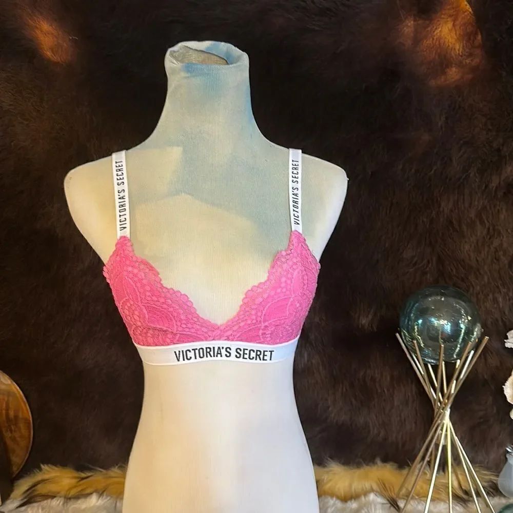 Victoria’s Secret bra XS (6035)